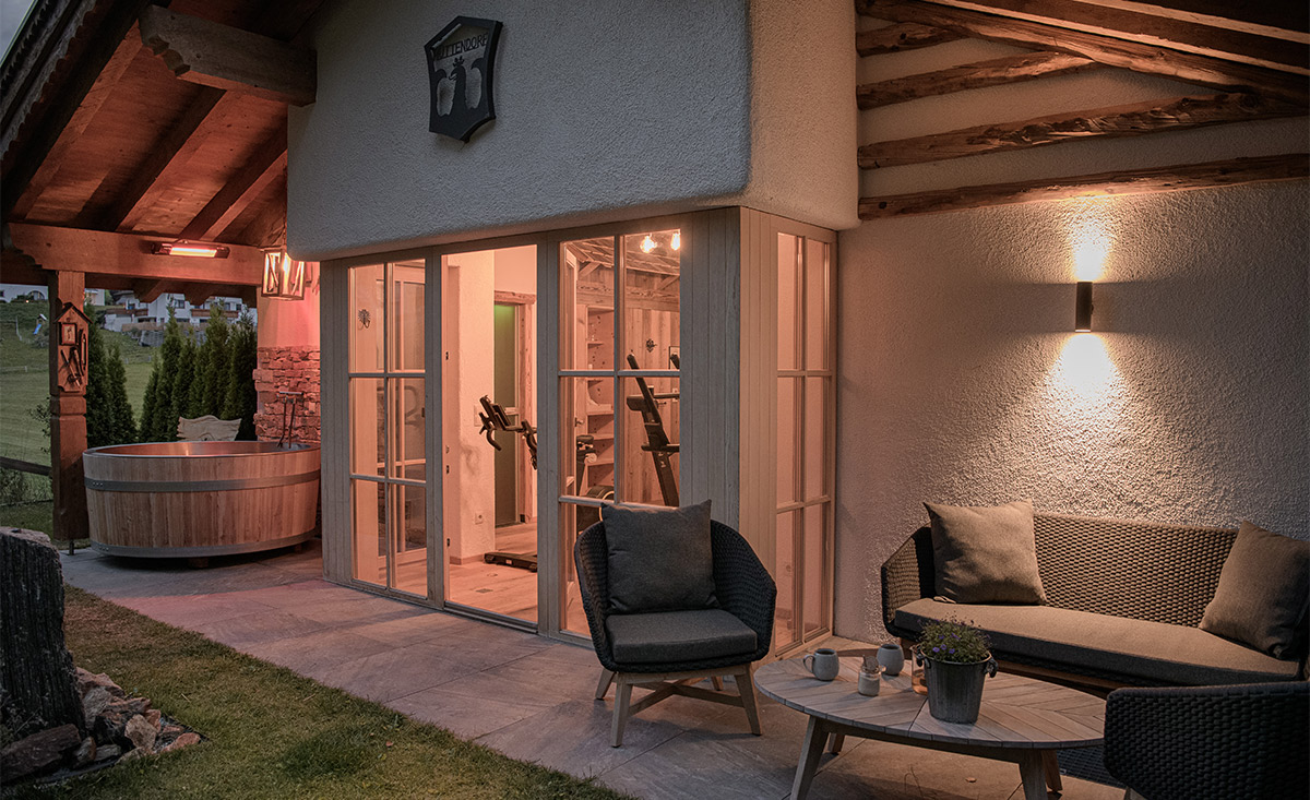 Hüttendorf Ladizium Sommerurlaub